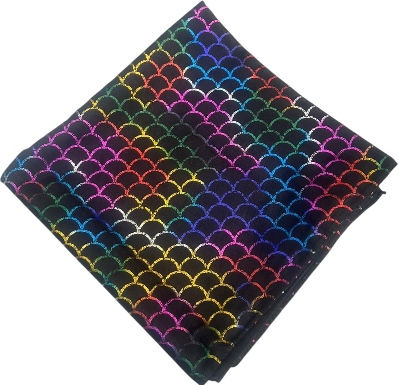 Lightweight Metallic Waves Pattern